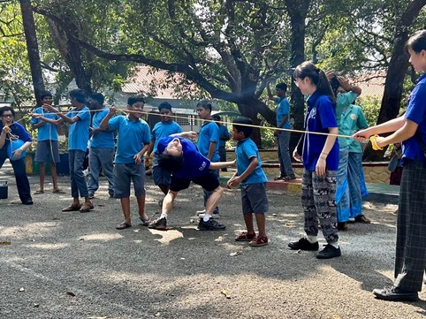 於喀拉拉邦慈悲之家照顧處境弱勢兒童與少年